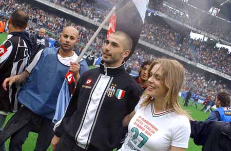 《双城之战》第二季不是终点 更多英雄联盟故事即将推出