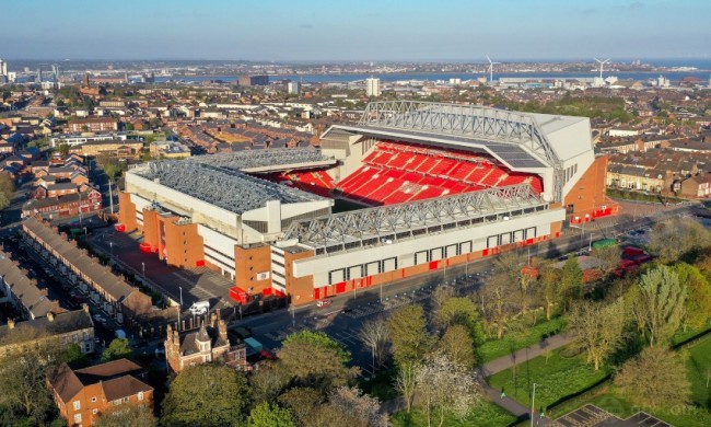 威少拥抱杜兰特！火箭8换1大交易落幕，正式跌入附加赛边缘