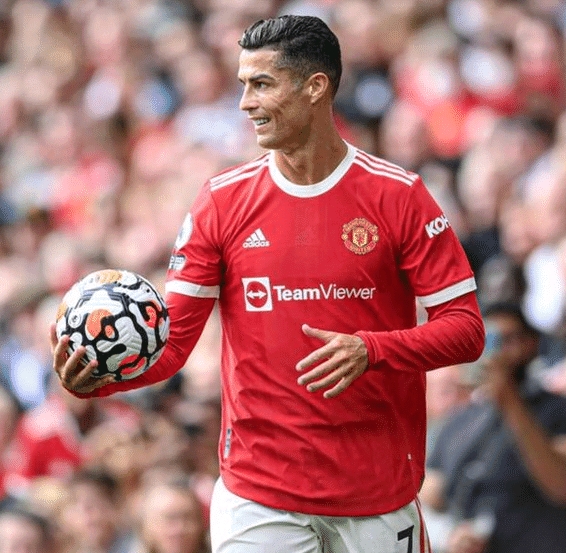 [国内足球]吴曦头球送助攻 安德烈-路易斯上演帽子戏法