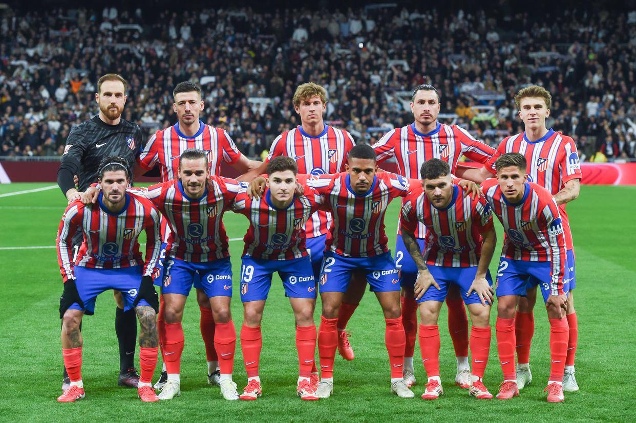 库里30岁后依旧巅峰状态：数据超越乔丹，近八场均破30分