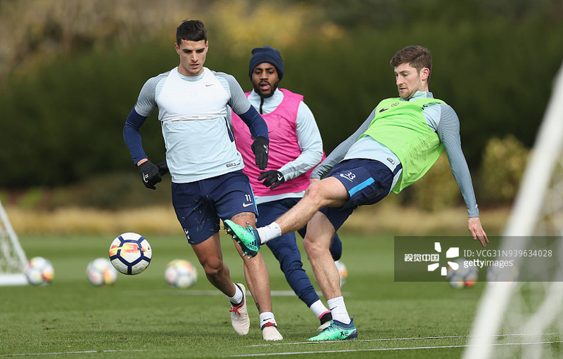 让孩子乐翻天：混乱家庭派对中最适合孩子的游戏