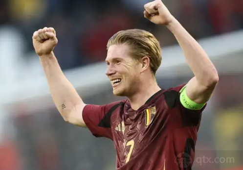 电竞粉丝大会吸引超5万观众